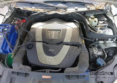 2009 Mercedes-Benz C 300 z USA, uszkodzony, nr VIN WDDGF54X49R049900